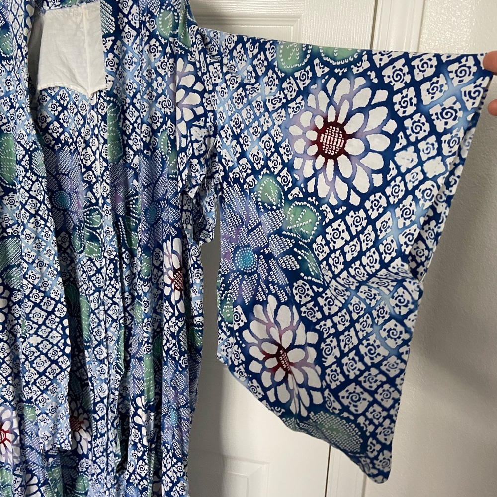 JAPANESE KIMONO BEAUTIFUL BLUE VINTAGE VIBES